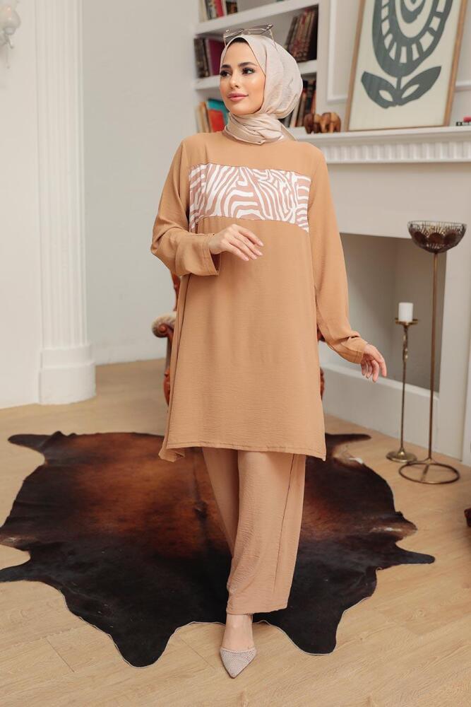 Neva Style - Zebra Desenli Bisküvi Tesettür Takım 7687BS - 1