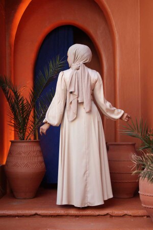 Tesettürlü Abiye Elbise - Balon Kol Bej Saten Tesettür Abiye Elbise 61501BEJ - 4