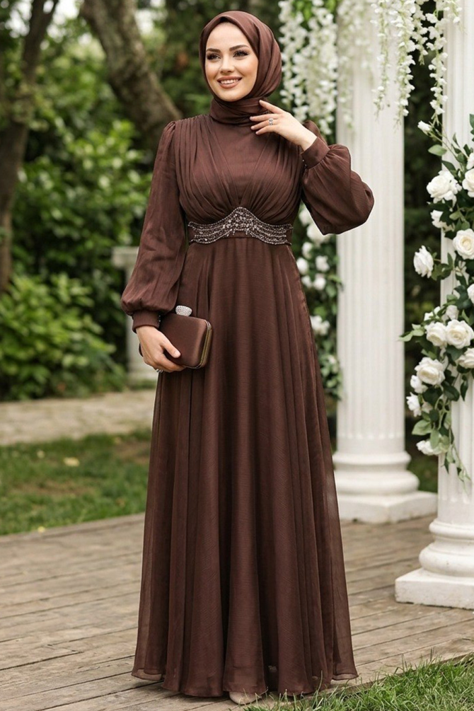 Tesettürlü Abiye Elbise - Boncuk Detaylı Kahverengi Tesettür Abiye Elbise 4876KH - N.S NEVA STYLE