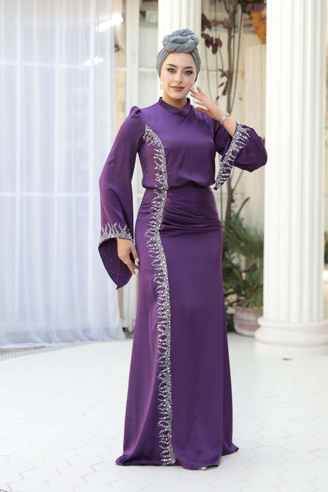 Tesettürlü Abiye Elbise - Boncuk Detaylı Mor Tesettür Saten Abiye Elbise 53361MOR - N.S NEVA STYLE