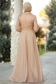 Tesettürlü Abiye Elbise - Çiçek Aplike Detaylı Gold Tesettür Abiye Elbise 21490GOLD - Thumbnail