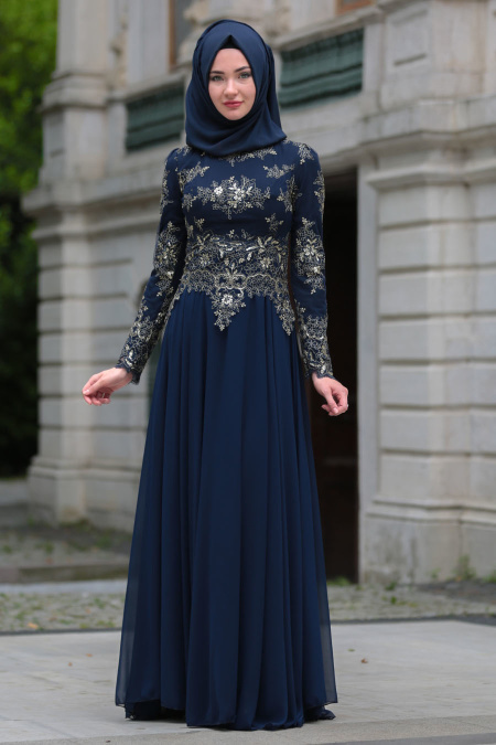 Tesettürlü Abiye Elbise - Dantel Detaylı Lacivert Tesettür Abiye Elbise 7636L