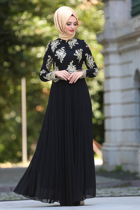 Tesettürlü Abiye Elbise - Dantel Detaylı Pliseli Siyah Tesettür Abiye Elbise 77221S