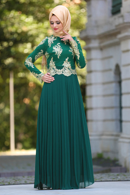 Tesettürlü Abiye Elbise - Dantel Detaylı Pliseli Yeşil Tesettür Abiye Elbise 77221Y