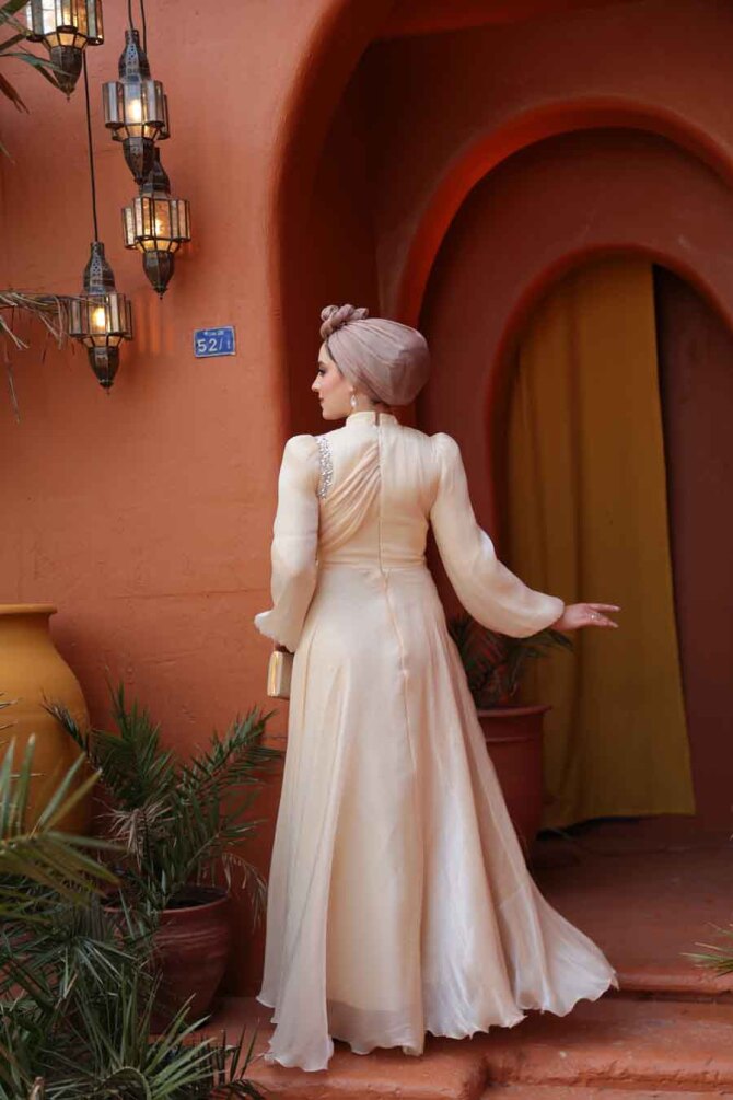 Tesettürlü Abiye Elbise - Drape Detaylı Bej Tesettür Abiye Elbise 51641BEJ - 4