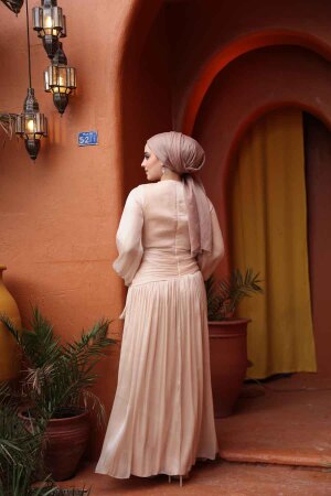 Tesettürlü Abiye Elbise - Drape Detaylı Bej Tesettür Abiye Elbise 53631BEJ - 3