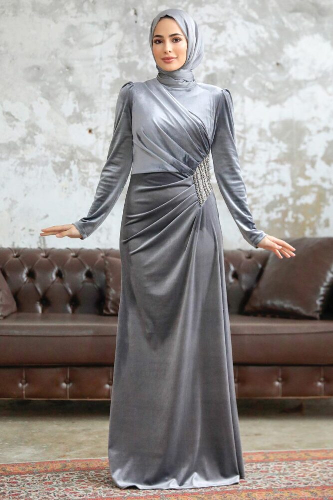 Tesettürlü Abiye Elbise - Drape Detaylı Gri Tesettür Kadife Abiye Elbise 36891GR - 1