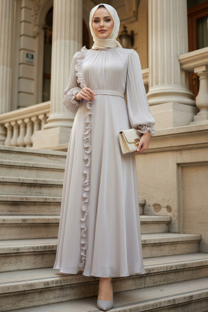 Tesettürlü Abiye Elbise - Fırfır Detaylı Bej Tesettür Abiye Elbise 45881BEJ 