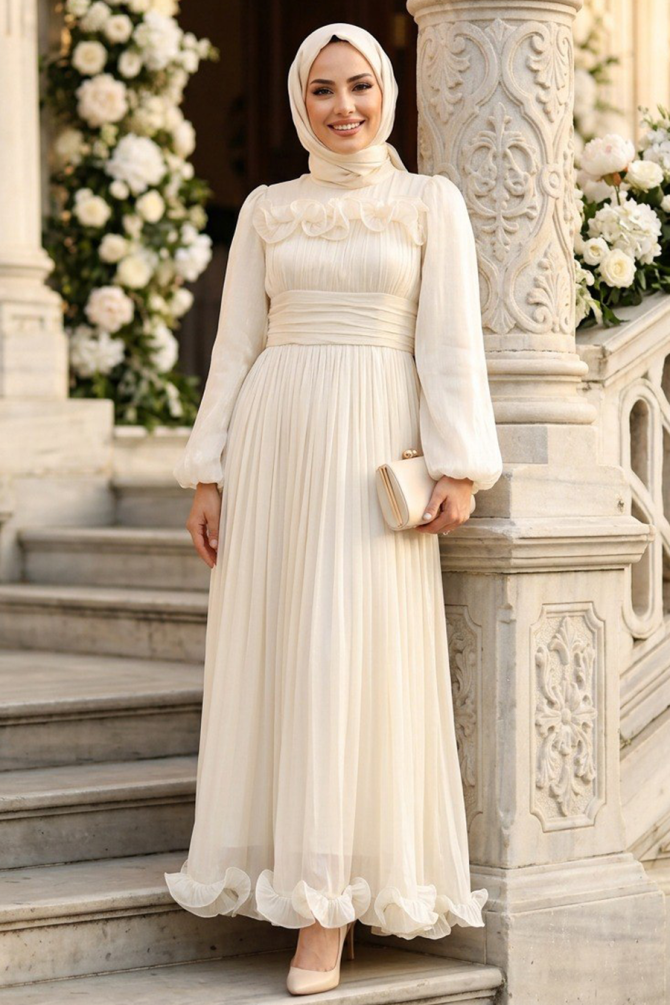 Tesettürlü Abiye Elbise - Fırfır Detaylı Ekru Tesettür Abiye Elbise 48231E - N.S NEVA STYLE