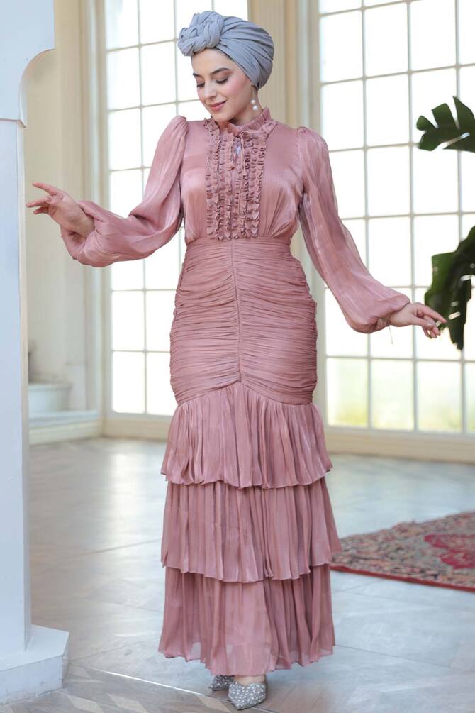 Tesettürlü Abiye Elbise - Fırfır Detaylı Pudra Tesettür Abiye Elbise 50271PD - TESETTÜRLÜ ABİYE ELBİSELER