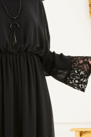 Tesettürlü Abiye Elbise - Güpürlü Kolyeli Siyah Tesettürlü Abiye Elbise 37581S - Thumbnail