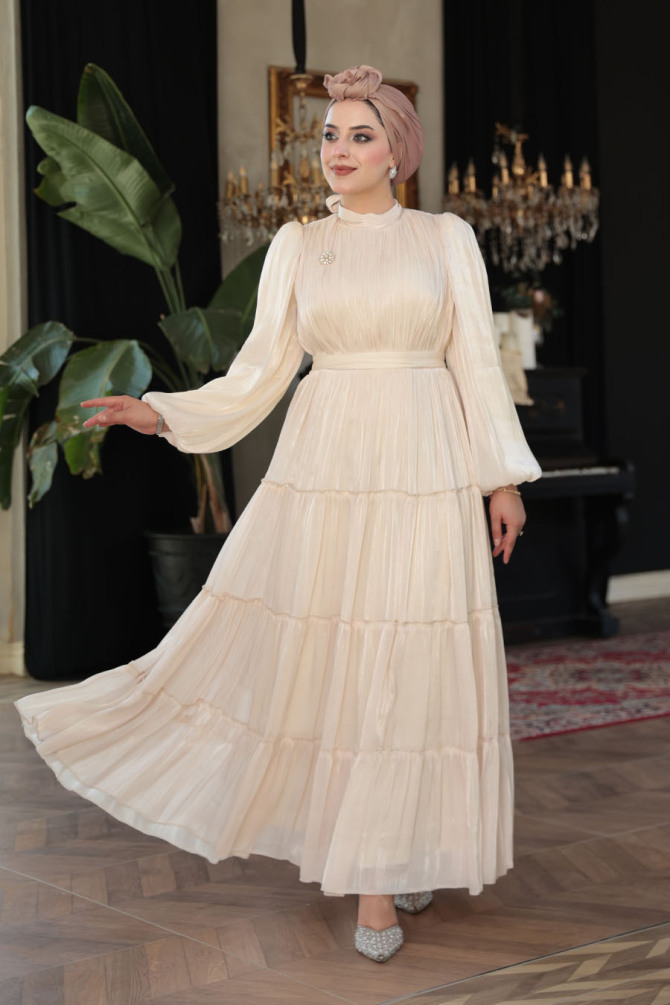 Tesettürlü Abiye Elbise - Kat Piliseli Bej Tesettür Abiye Elbise 52981BEJ - N.S NEVA STYLE