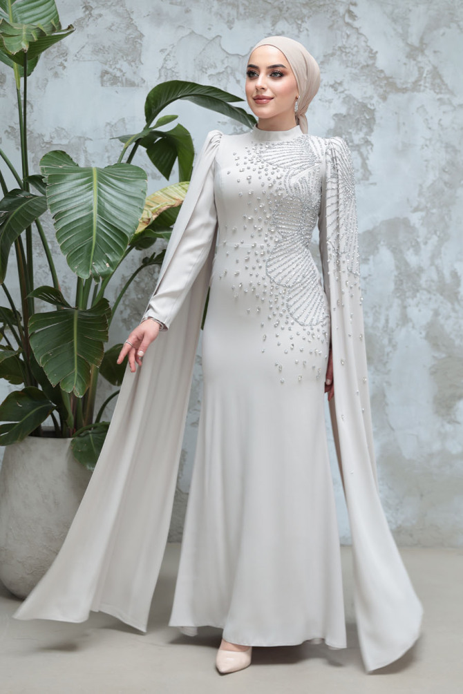 Tesettürlü Abiye Elbise - Kolları Pelerinli Bej Tesettür Abiye Elbise 51671BEJ - TESETTÜRLÜ ABİYE ELBİSELER