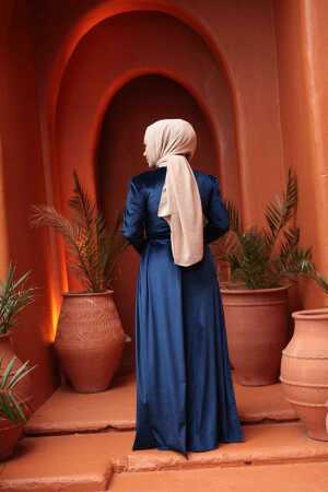 Tesettürlü Abiye Elbise - Kuyruk Detaylı Lacivert Tesettür Kadife Abiye Elbise 57912L - 3