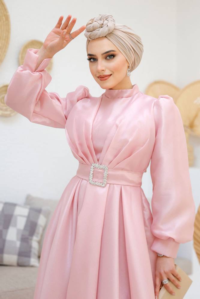 Tesettürlü Abiye Elbise - Tokalı Kemerli Pembe Tesettür Abiye Elbise 45295P - 5