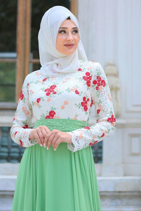 Tesettürlü Abiye Elbise - Üzeri Çiçek Dantelli Fıstık Yeşili Tesettür Abiye Elbise 7617FY - 2