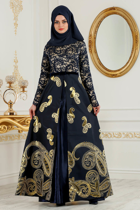 Tesettürlü Abiye Elbise - Üzeri Dantelli Lacivert Jakarlı Tesettür Abiye Elbise 82447L