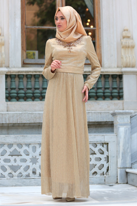 Tesettürlü Abiye Elbise - Yakası Boncuk Detaylı Gold Tesettür Abiye Elbise 7707GOLD