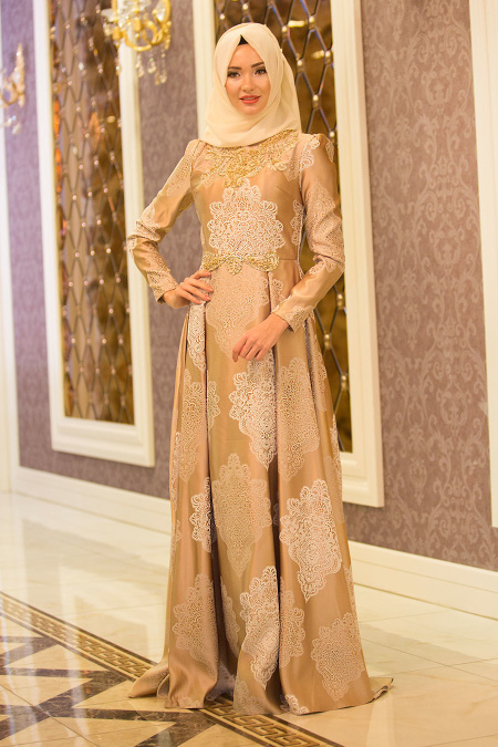 Tesettürlü Abiye Elbise - Yakası Boncuk İşlemeli Gold Tesettür Abiye Elbise 7365GOLD